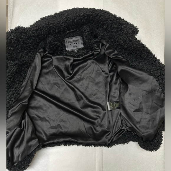 ⚫️Blank Nyc Faux Fur Black Jacket ⚫️ - Picture 4 of 8